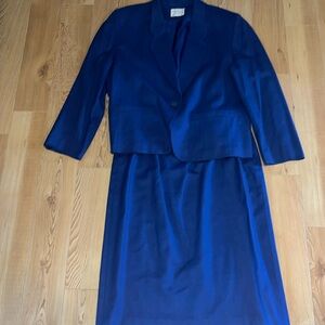 Pendleton Suit 100% Virgin Wool Blue Made in USA skirt and jacket size 18W